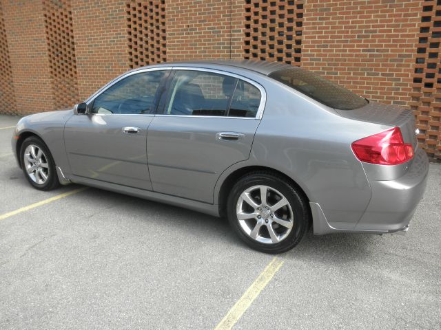 2005 Infiniti G35X Regency-brougham