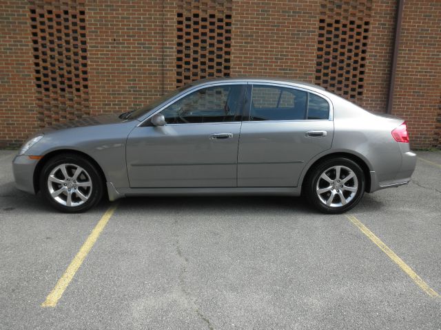 2005 Infiniti G35X Regency-brougham