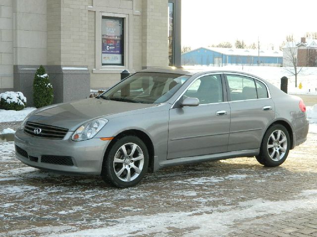 2006 Infiniti G35X EX - DUAL Power Doors