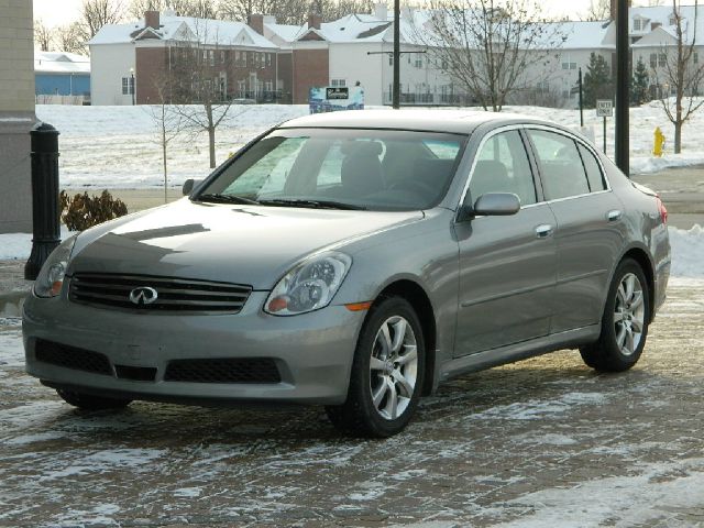 2006 Infiniti G35X EX - DUAL Power Doors