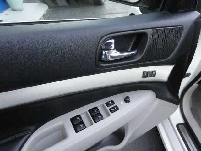 2007 Infiniti G35X Crew Cab FX4 4WD