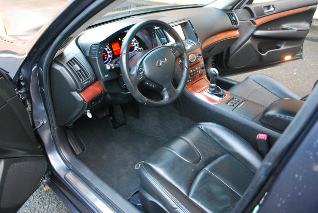 2008 Infiniti G35X EX - DUAL Power Doors