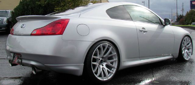 2008 Infiniti G37 2007 Mazda Mazda3