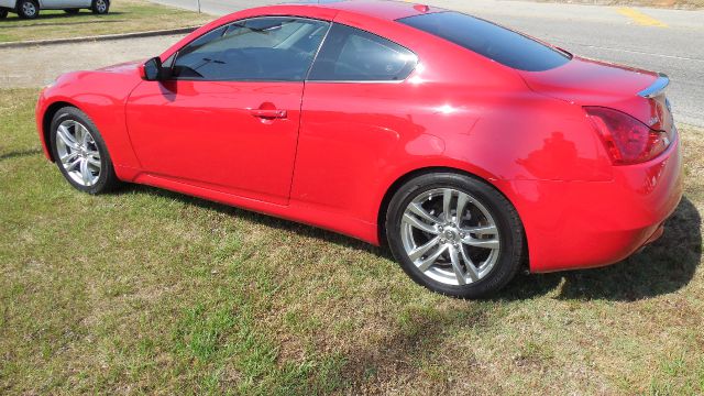 2009 Infiniti G37 SLT MEGA CAB 4X4 Dually