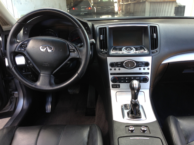 2009 Infiniti G37 Ram 3500 Quad Cab