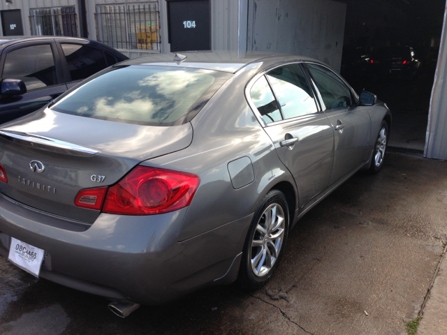 2009 Infiniti G37 Ram 3500 Quad Cab