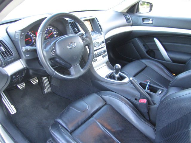 2009 Infiniti G37 GL I4 Manual