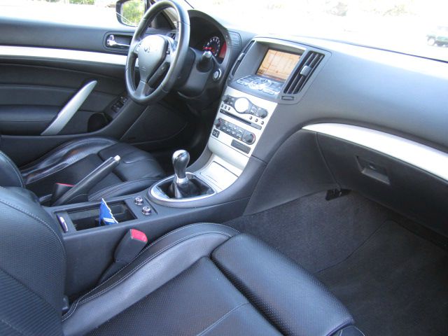 2009 Infiniti G37 GL I4 Manual