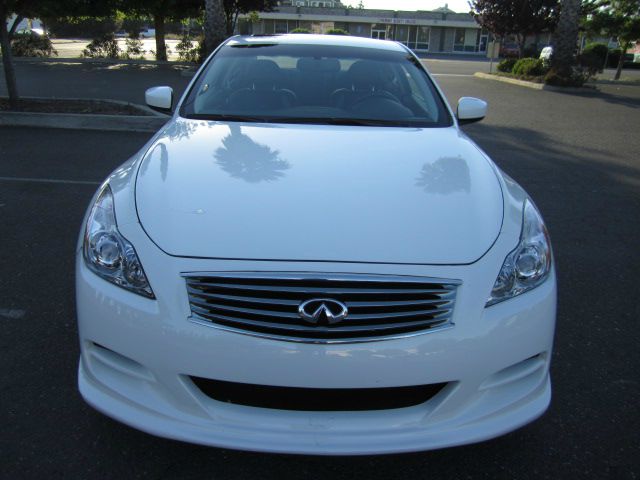 2009 Infiniti G37 GL I4 Manual