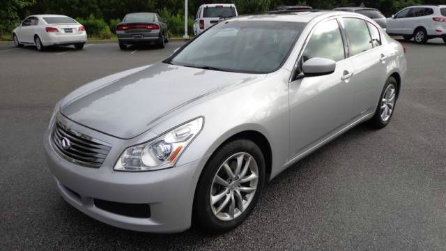 2009 Infiniti G37 2006 Nissan SE