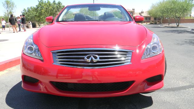 2009 Infiniti G37 2006 Nissan SE