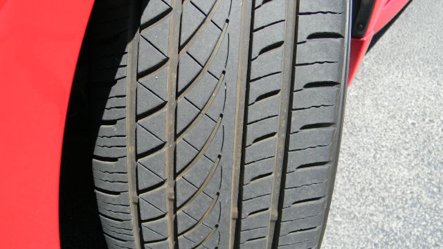 2009 Infiniti G37 2006 Nissan SE