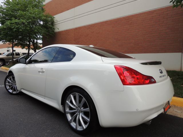 2010 Infiniti G37 GL I4 Manual