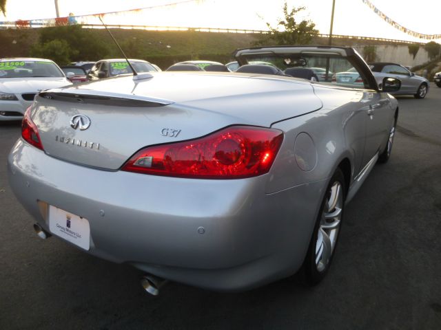 2010 Infiniti G37 FWD 4dr Sport