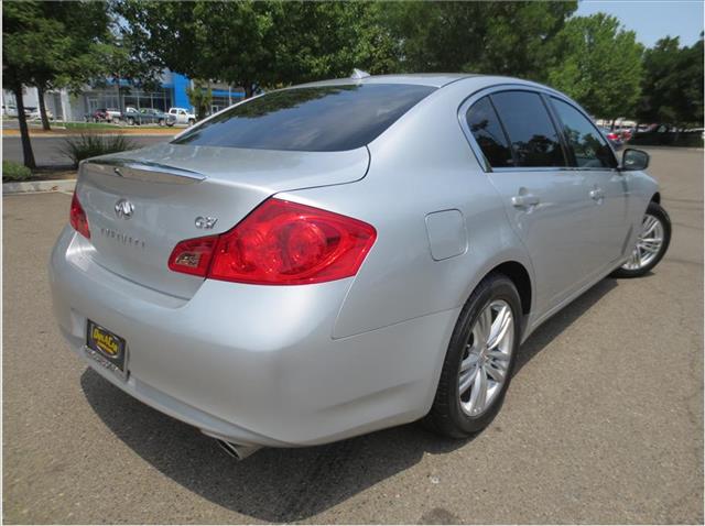 2010 Infiniti G37 I-hatchback