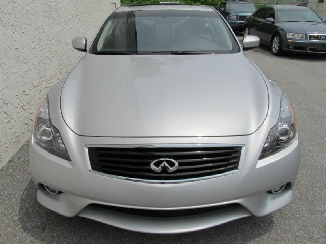 2011 Infiniti G37 GL I4 Manual