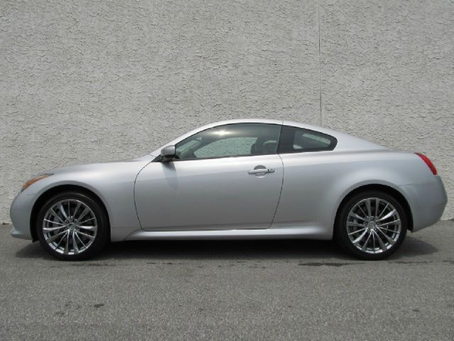 2011 Infiniti G37 GL I4 Manual