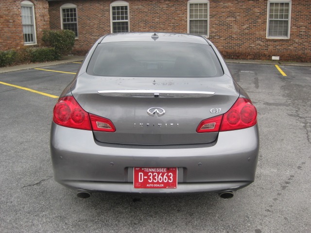 2011 Infiniti G37 SLT MEGA CAB 4X4 Dually