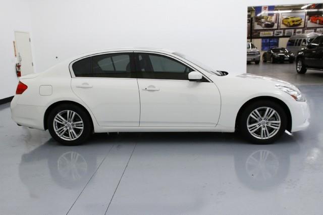 2011 Infiniti G37 FWD 4dr Sport