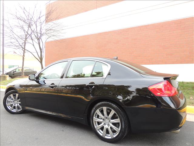 2011 Infiniti G37 GL I4 Manual