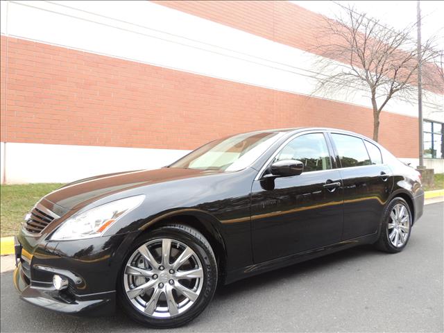 2011 Infiniti G37 GL I4 Manual