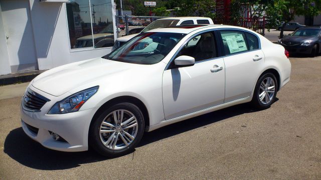 2013 Infiniti G37 ES V6 Special Edition