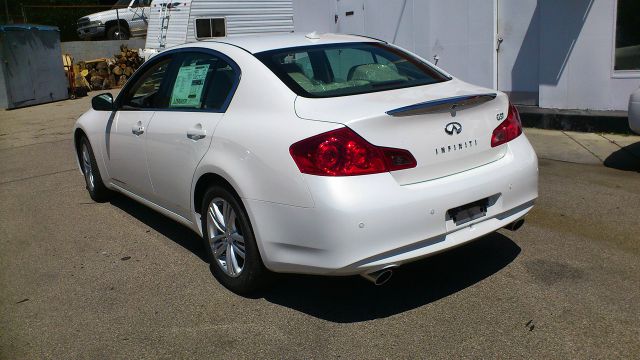 2013 Infiniti G37 ES V6 Special Edition