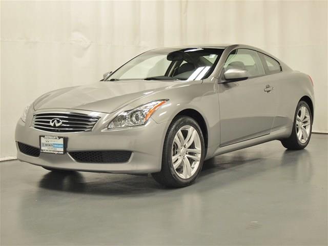 2009 Infiniti G37x S 4x4 6-speed Manual