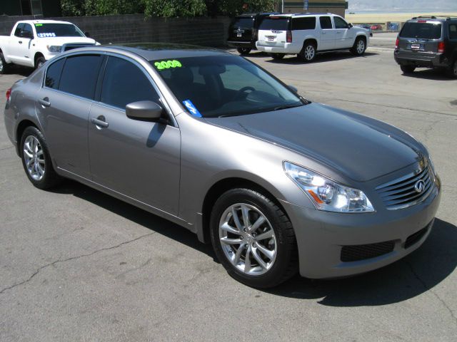 2009 Infiniti G37x S Cabriolet 2D