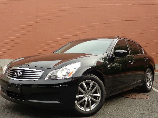 2009 Infiniti G37x S Cabriolet 2D