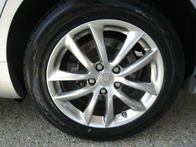 2009 Infiniti G37x S Cabriolet 2D