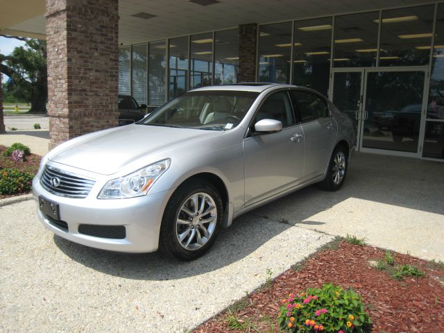 2009 Infiniti G37x S Cabriolet 2D