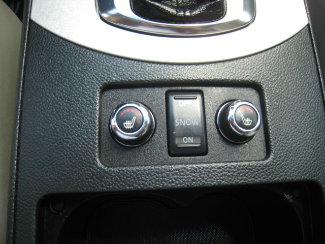 2009 Infiniti G37x S Cabriolet 2D