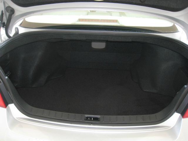 2009 Infiniti G37x S Cabriolet 2D