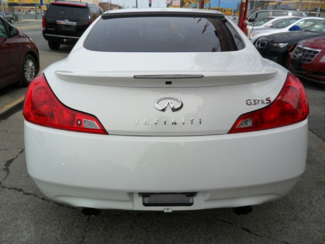 2009 Infiniti G37x 2005 1.8T Quattro Manual