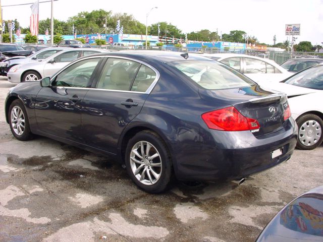 2009 Infiniti G37x S Cabriolet 2D