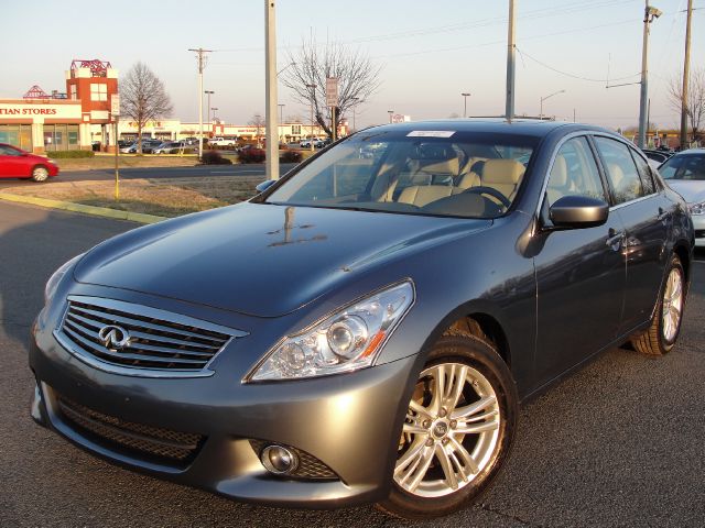 2010 Infiniti G37x S Cabriolet 2D