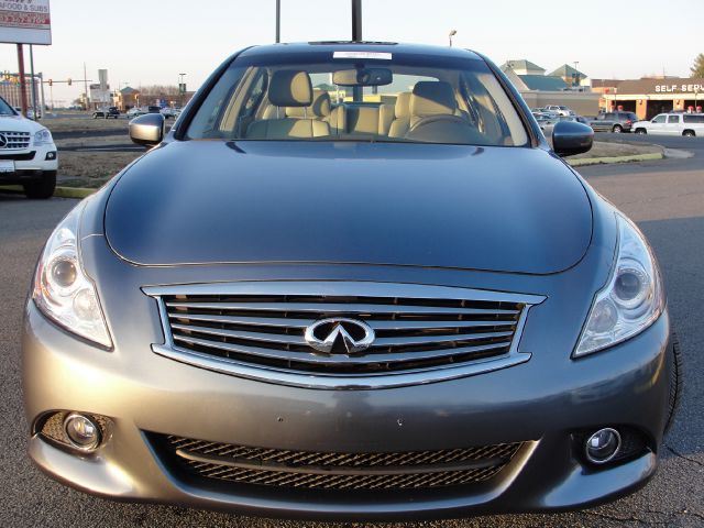 2010 Infiniti G37x S Cabriolet 2D