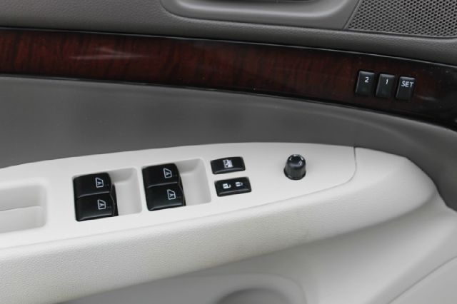 2010 Infiniti G37x S Cabriolet 2D