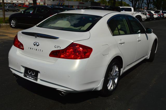 2010 Infiniti G37x SW2