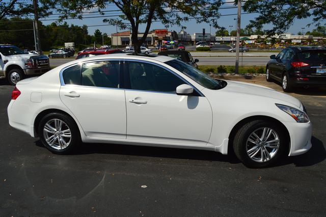 2010 Infiniti G37x SW2