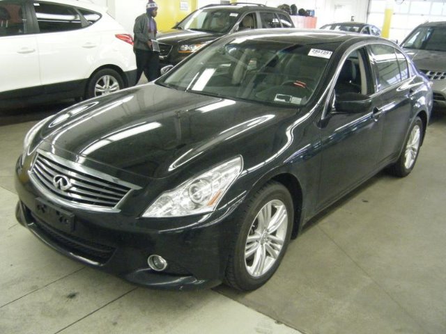 2010 Infiniti G37x S Cabriolet 2D