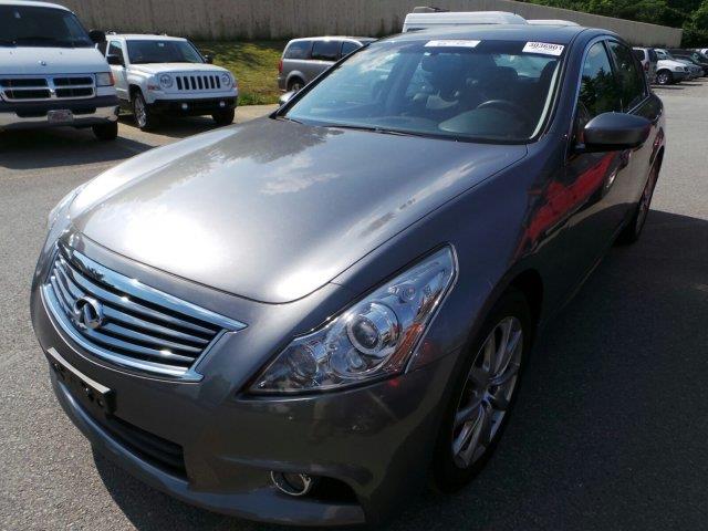 2010 Infiniti G37x SW2