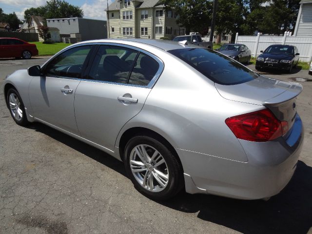 2010 Infiniti G37x EX - DUAL Power Doors
