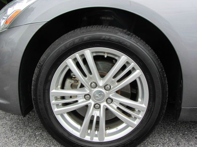 2010 Infiniti G37x S Cabriolet 2D