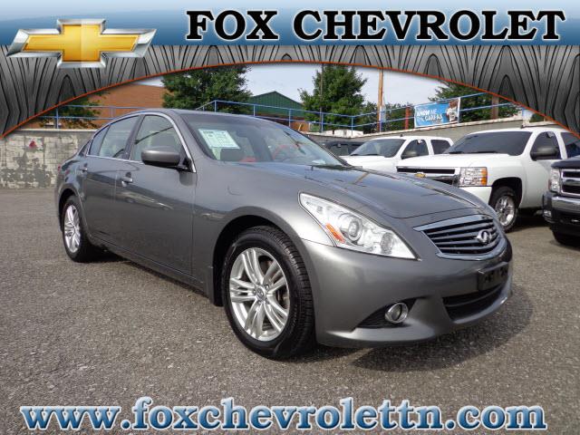 2010 Infiniti G37x SW2