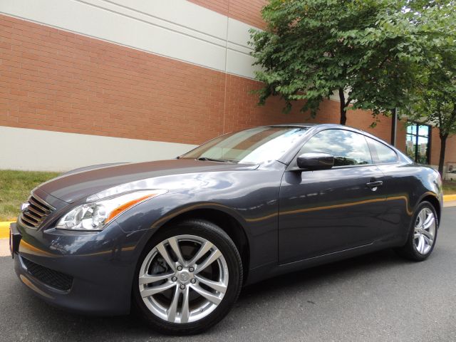 2010 Infiniti G37x S Cabriolet 2D