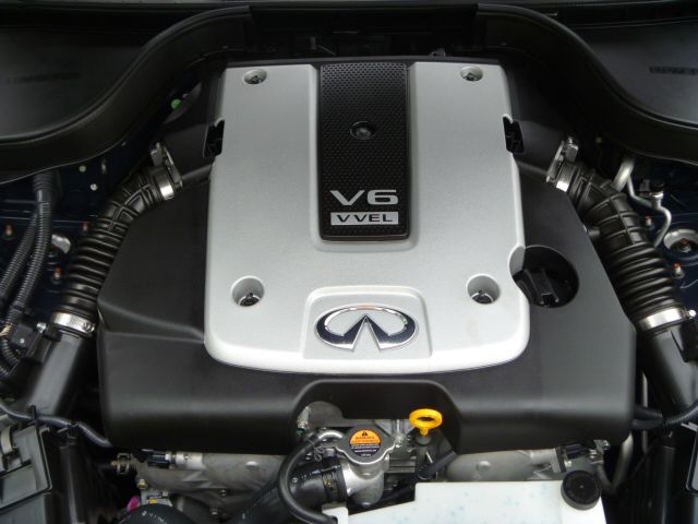 2010 Infiniti G37x S Cabriolet 2D