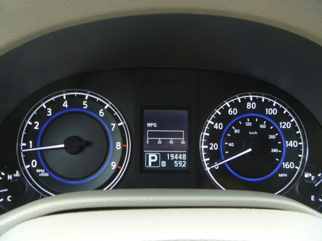 2010 Infiniti G37x S Cabriolet 2D