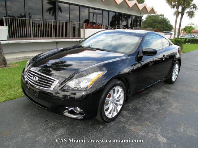 2011 Infiniti G37x S Cabriolet 2D